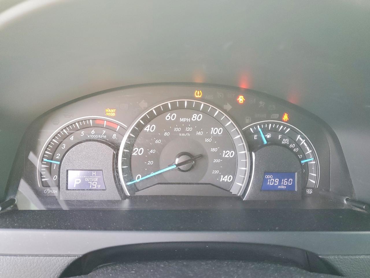 2015 TOYOTA CAMRY LE photo 9
