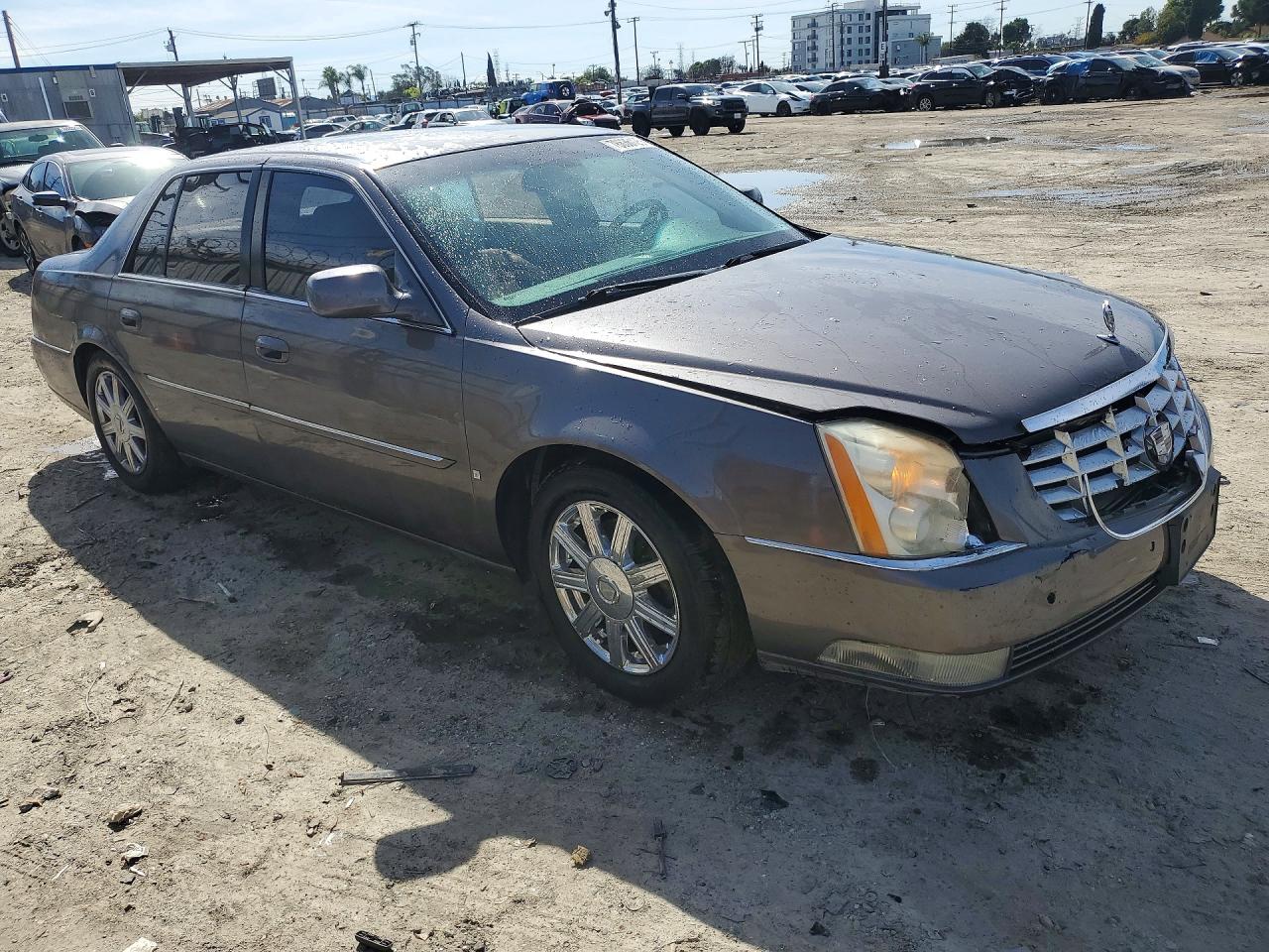 2007 CADILLAC DTS photo 4