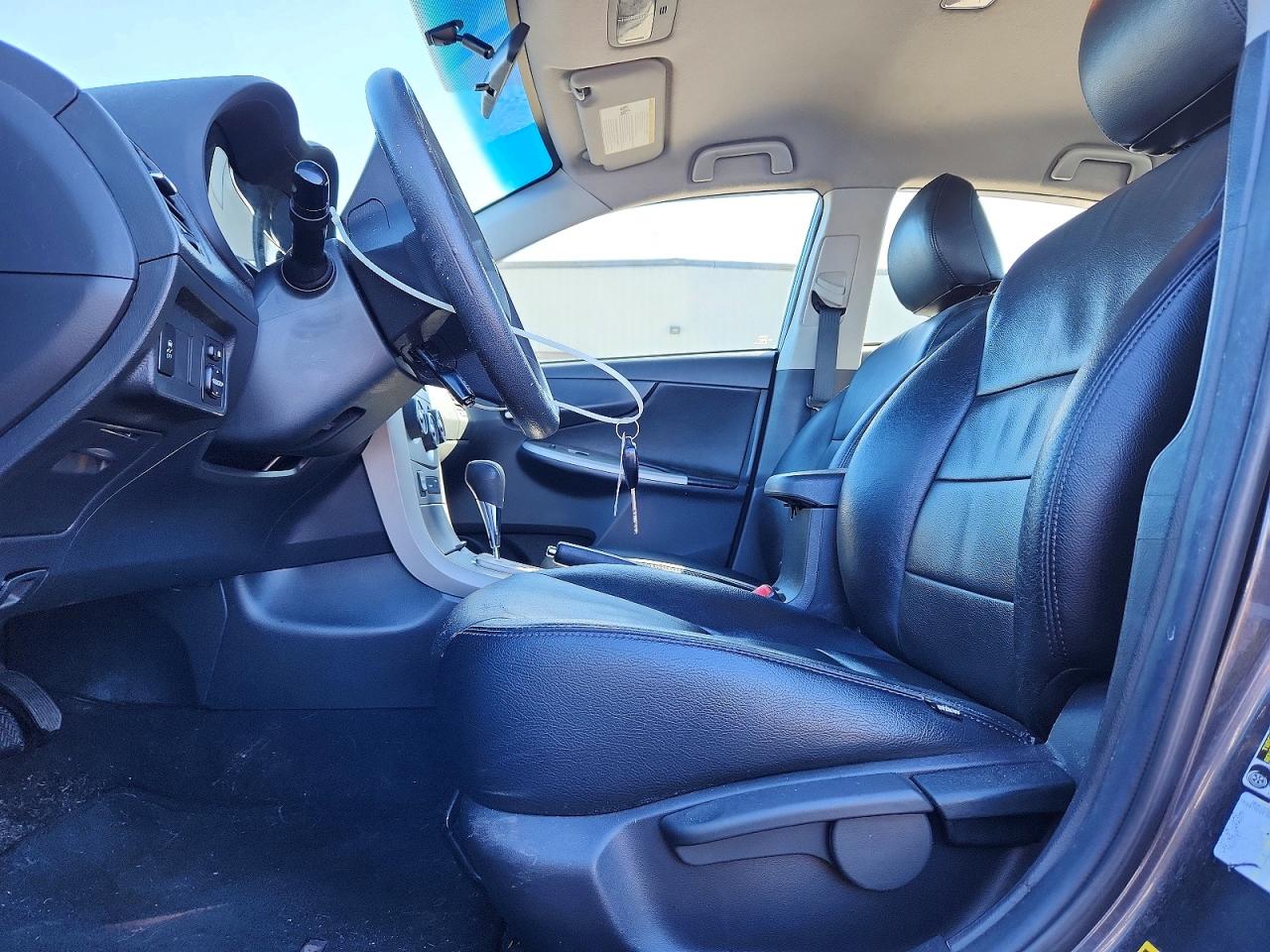 2013 TOYOTA COROLLA BASE photo 13