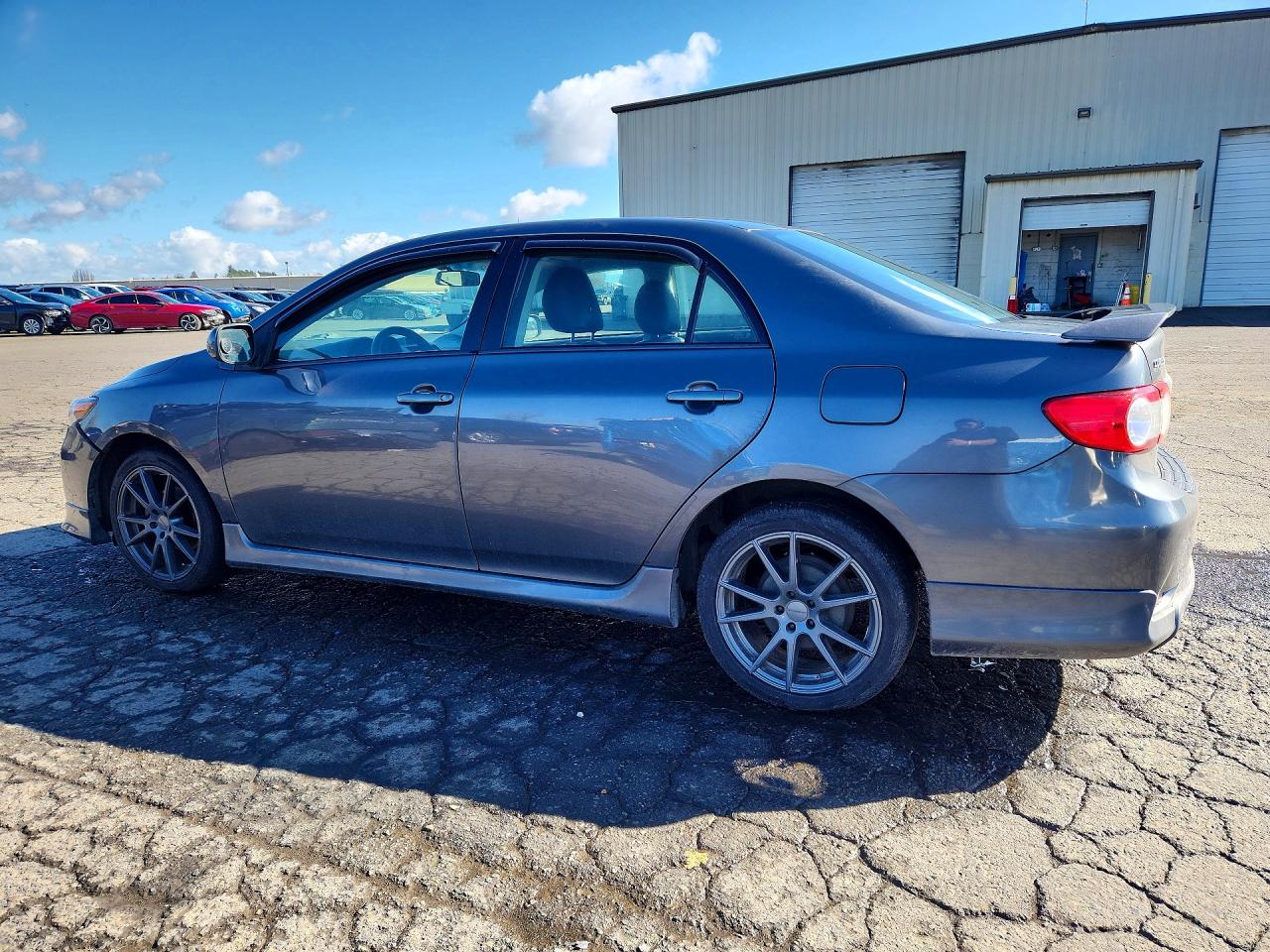 2013 TOYOTA COROLLA BASE photo 3