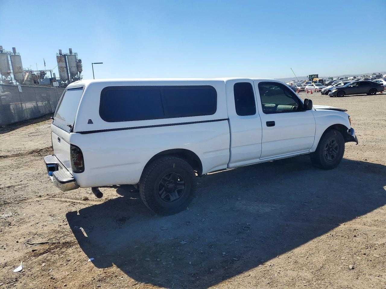 2004 TOYOTA TACOMA XTRACAB photo 3
