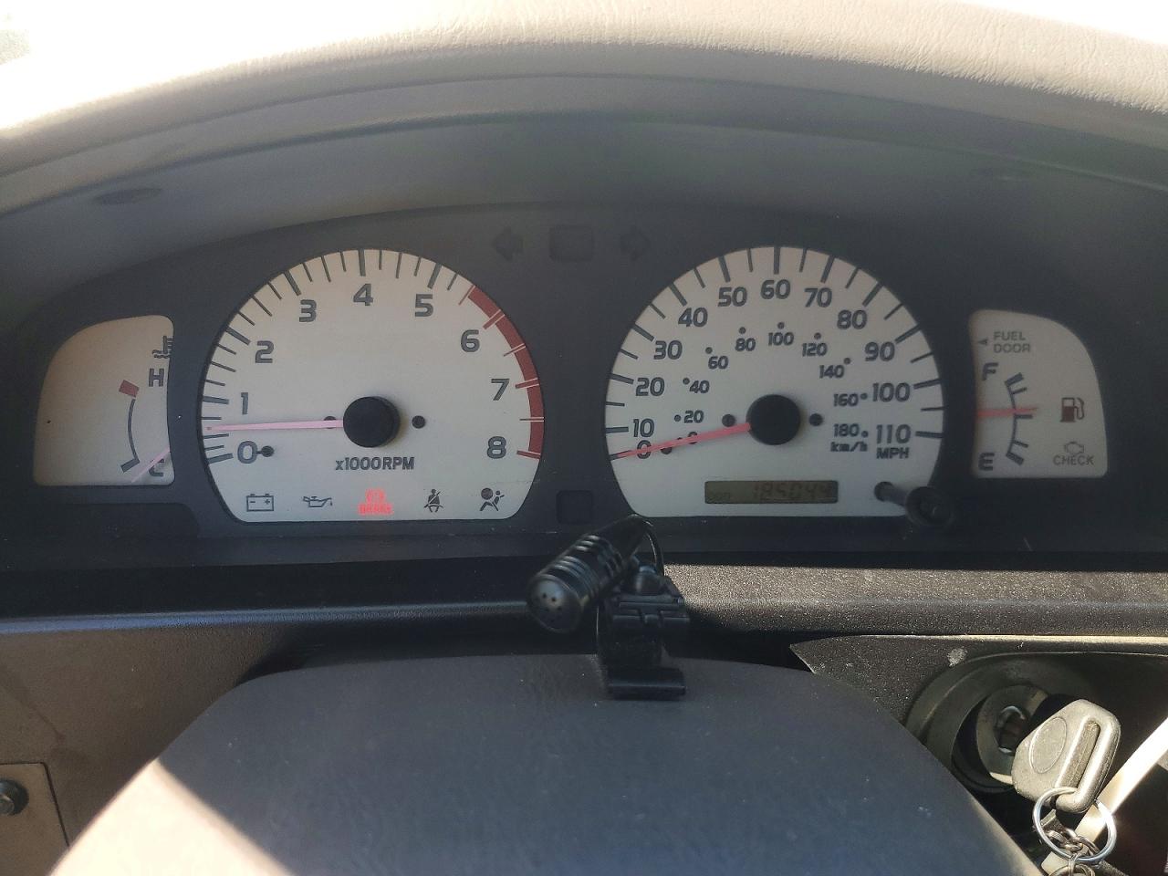 2004 TOYOTA TACOMA XTRACAB photo 9