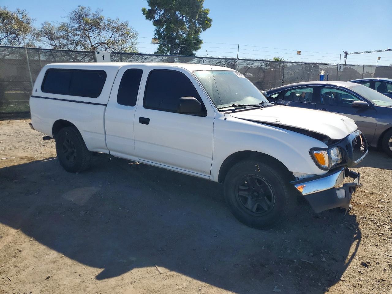 2004 TOYOTA TACOMA XTRACAB photo 4
