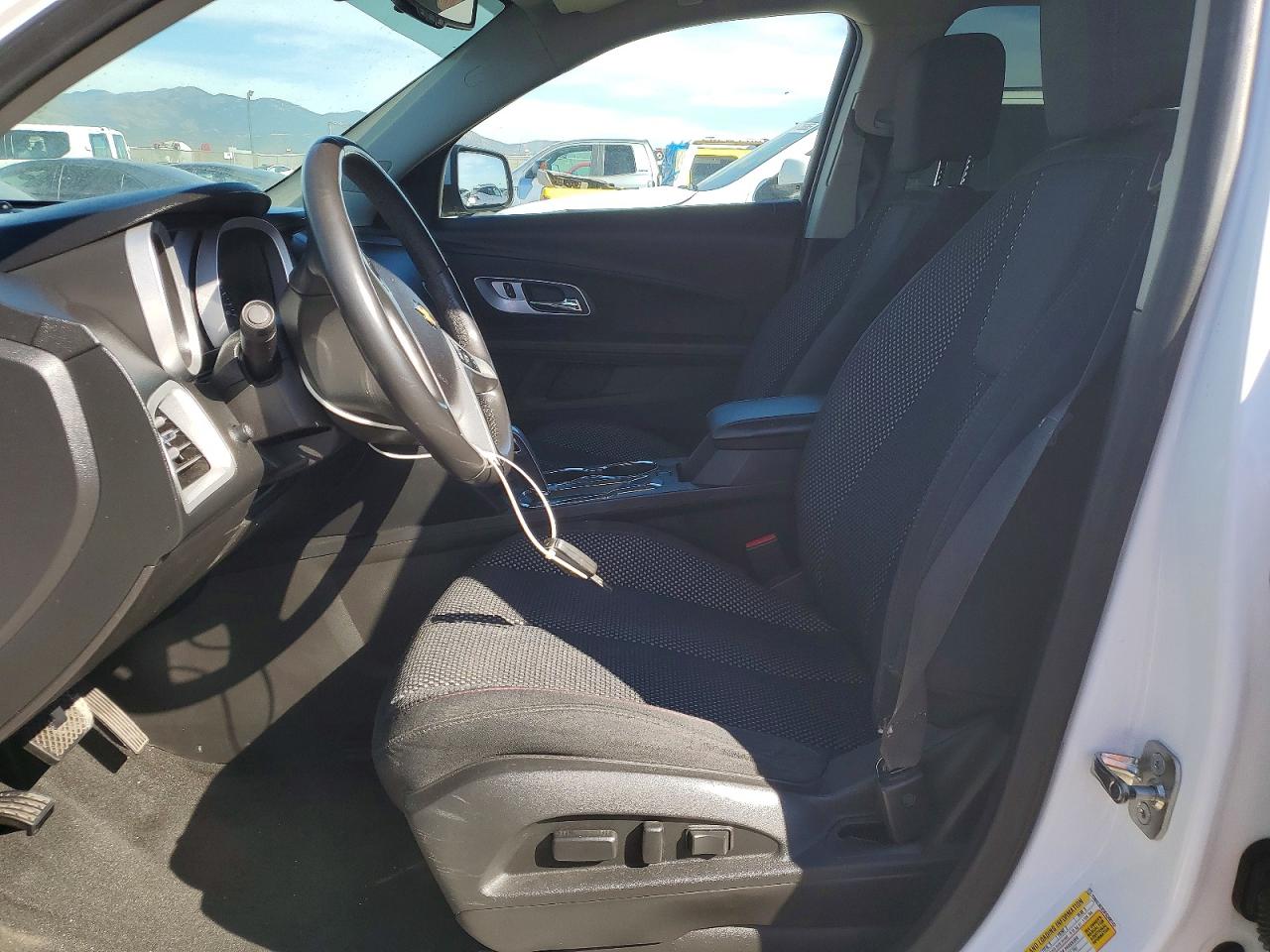 2015 CHEVROLET EQUINOX LT photo 19