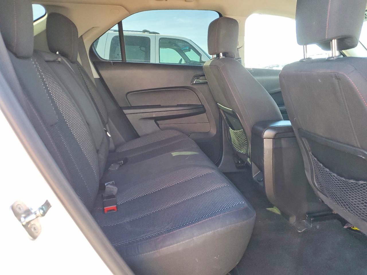 2015 CHEVROLET EQUINOX LT photo 31