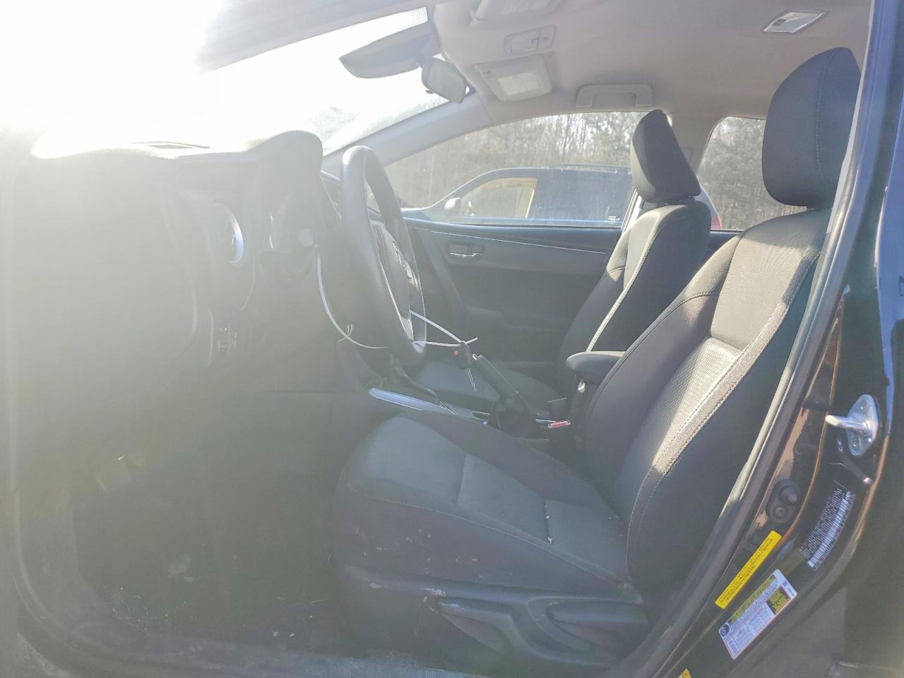 2019 TOYOTA COROLLA photo 13