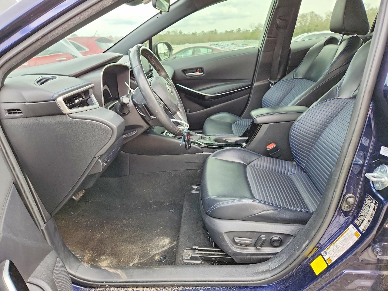 2020 TOYOTA COROLLA XSE photo 19