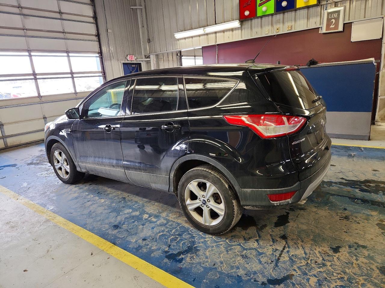 2016 FORD ESCAPE SE photo 2