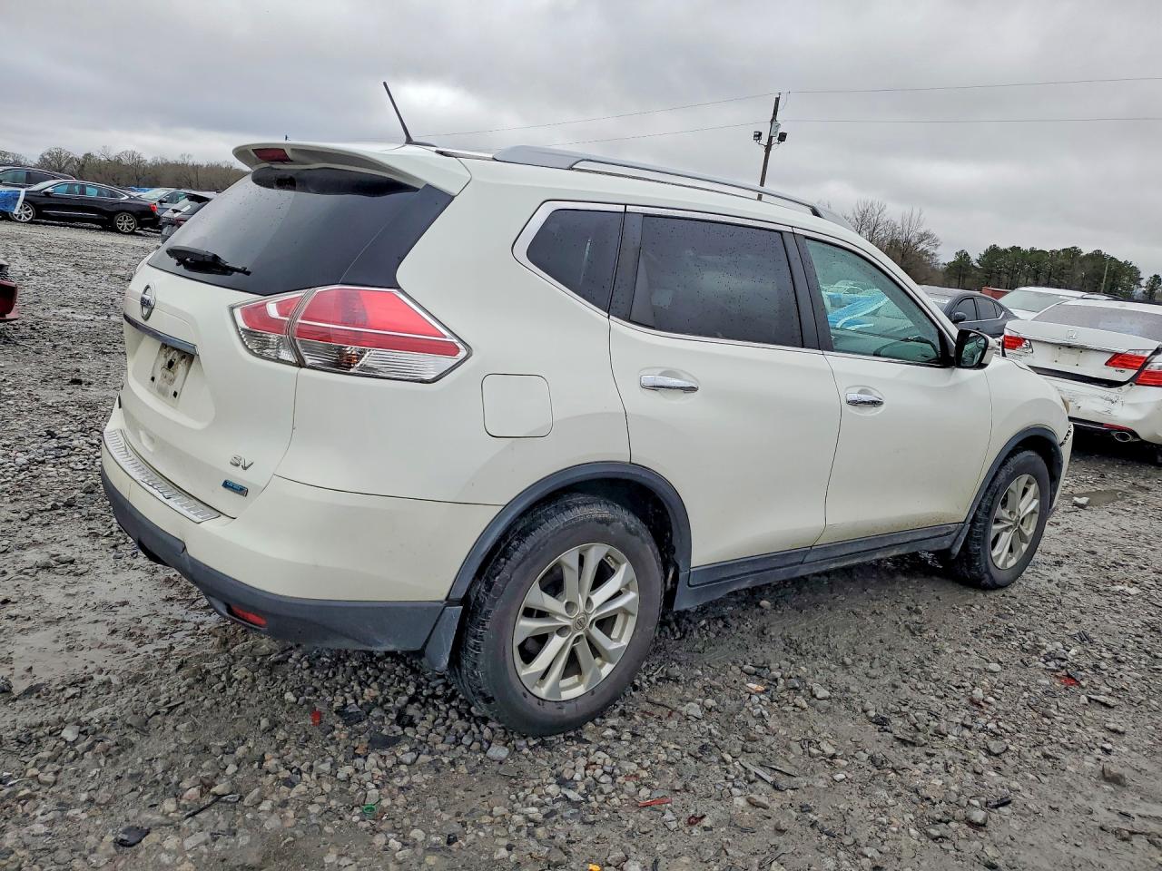 2014 NISSAN ROGUE SV photo 3