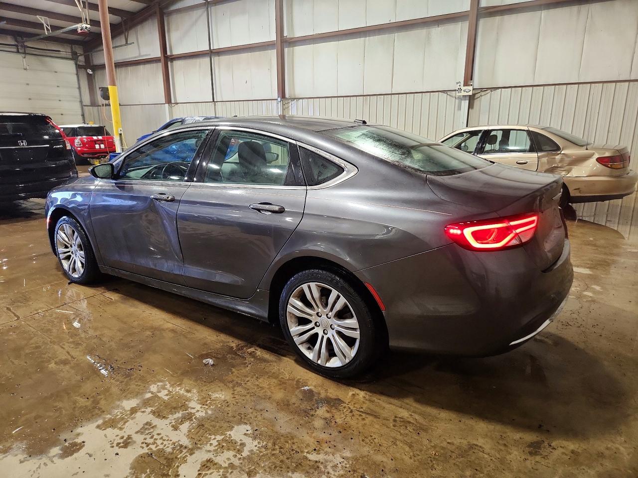 2015 CHRYSLER 200 LIMITED photo 3