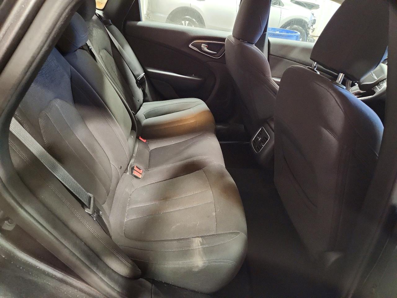 2015 CHRYSLER 200 LIMITED photo 19