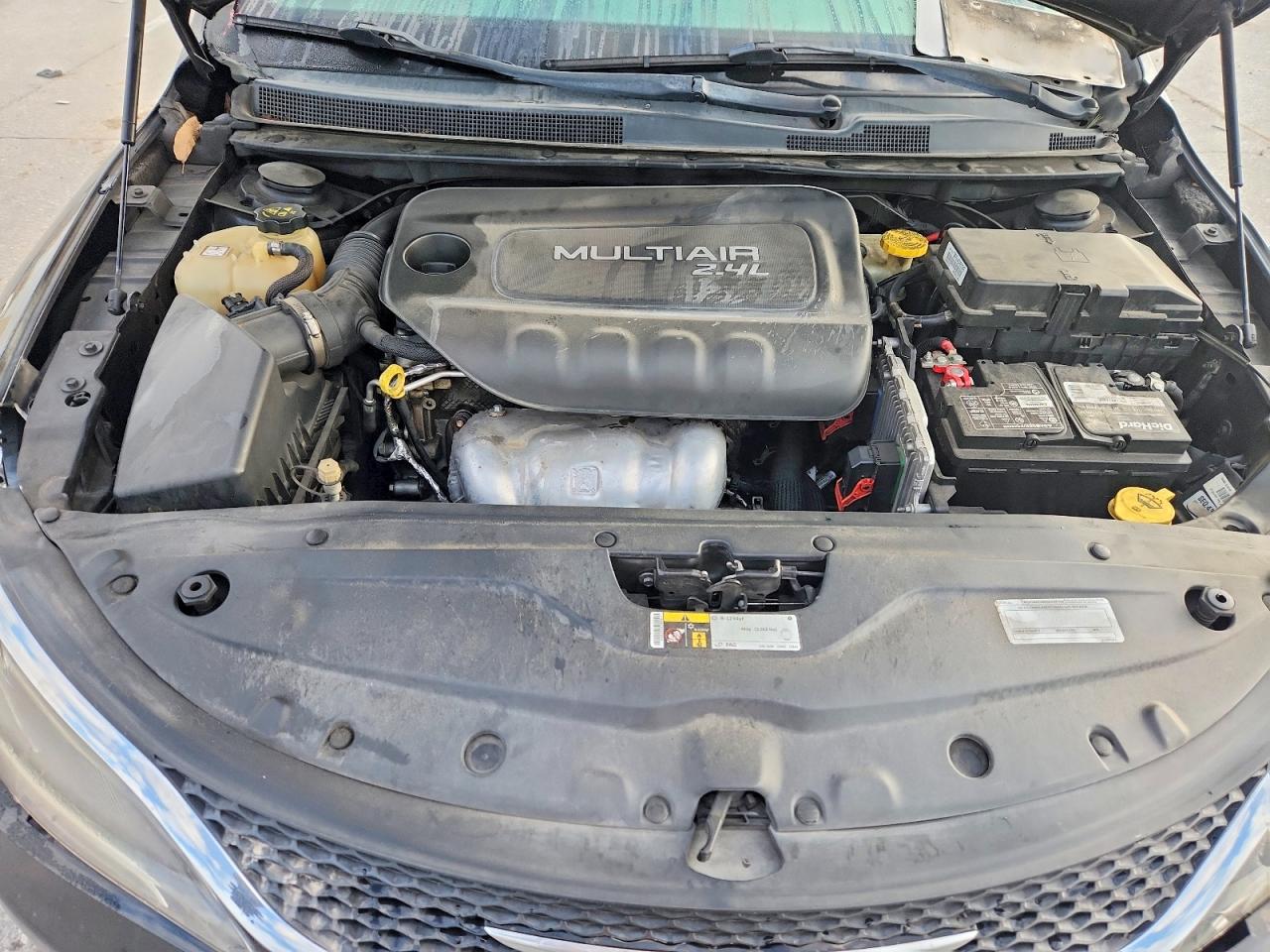 2015 CHRYSLER 200 LIMITED photo 31