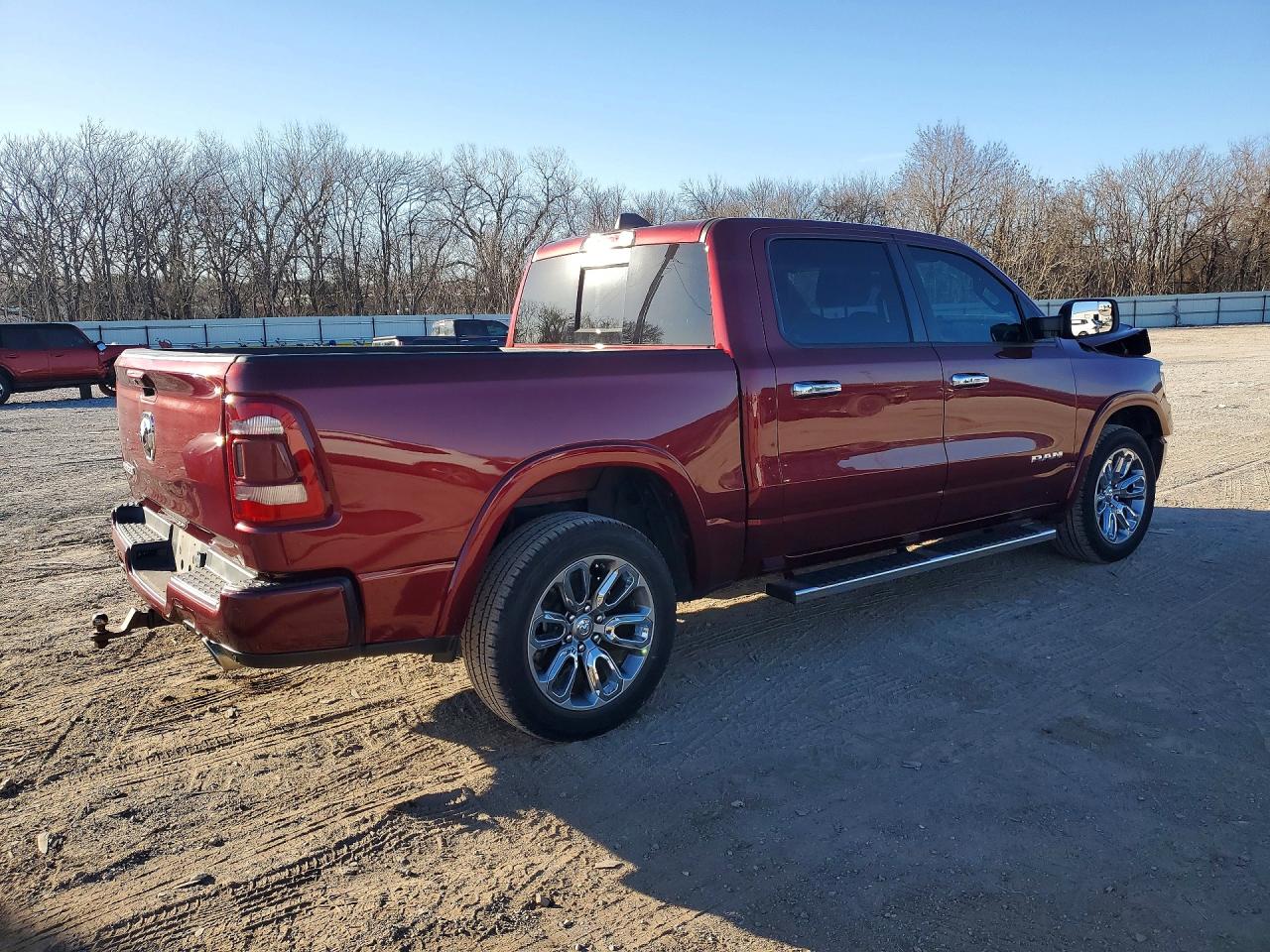 2019 RAM 1500 LARAMIE photo 3