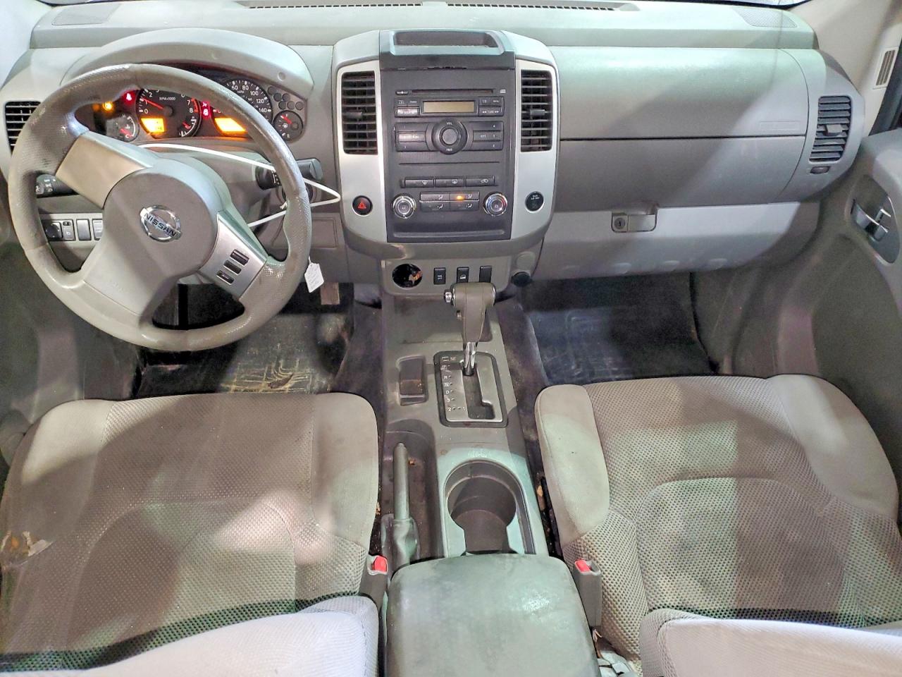 2010 NISSAN FRONTIER SE V6 photo 8