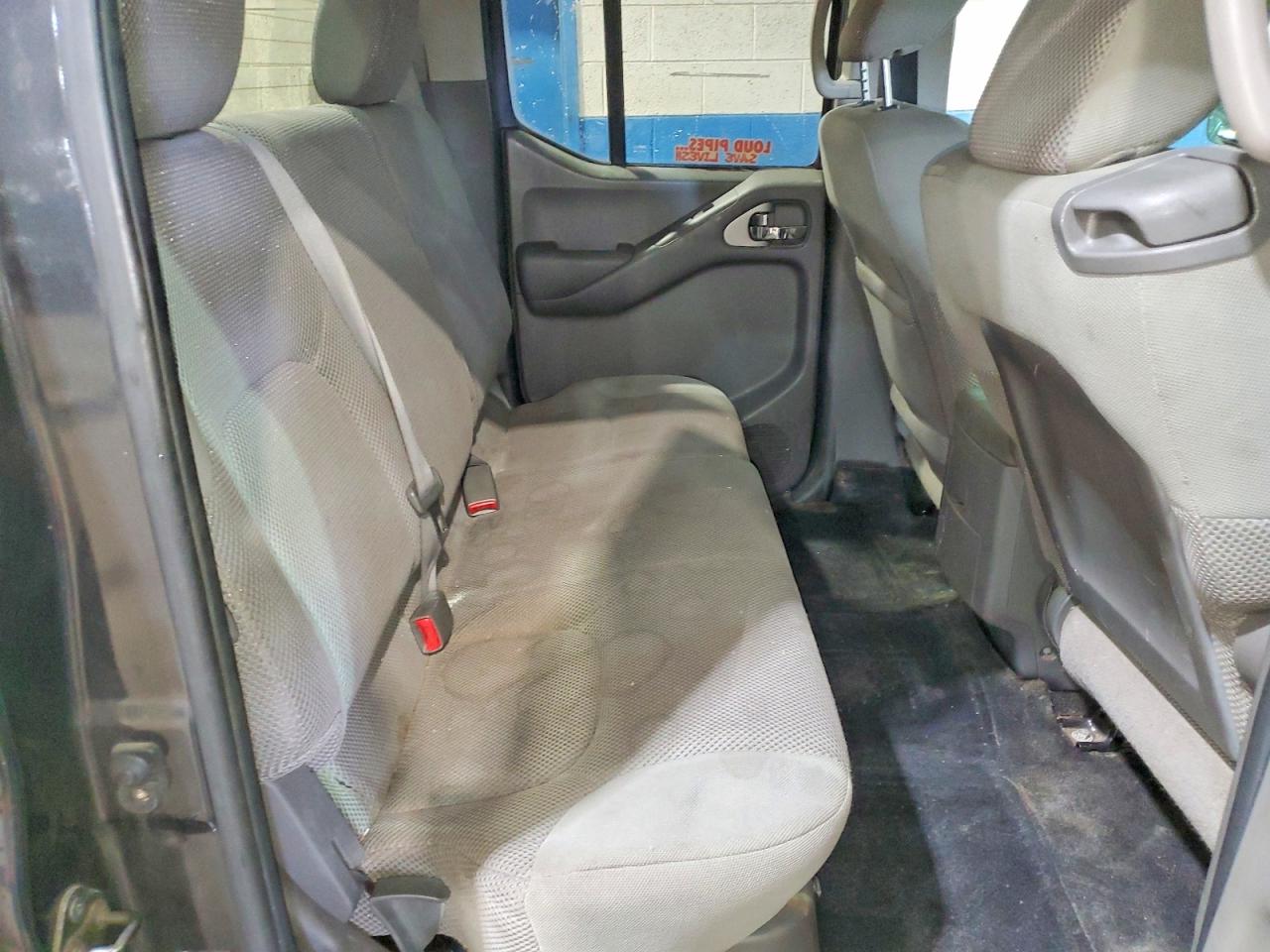 2010 NISSAN FRONTIER SE V6 photo 10