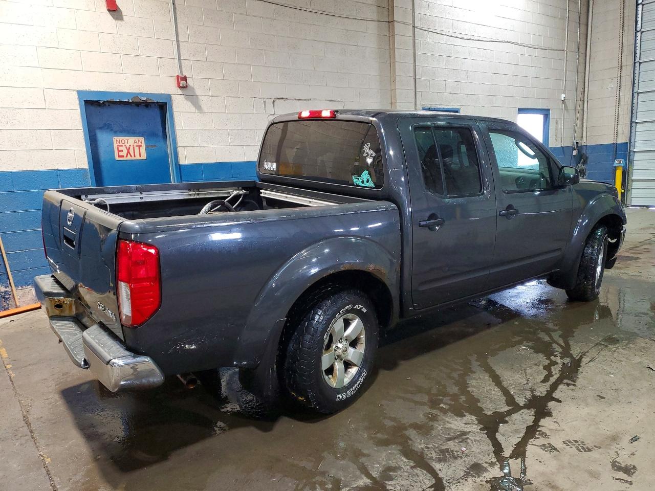 2010 NISSAN FRONTIER SE V6 photo 3