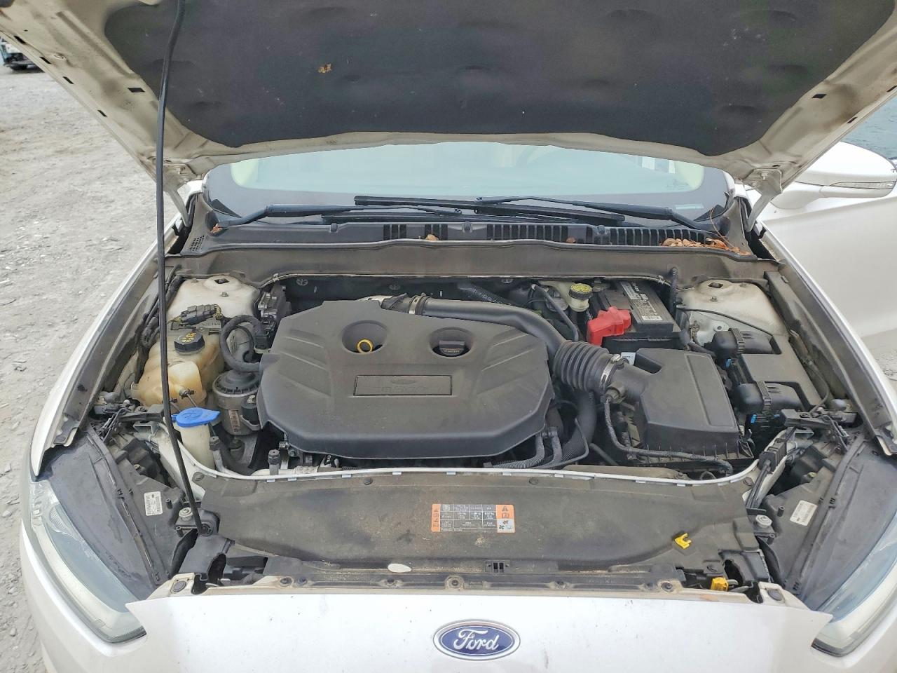 2016 FORD FUSION SE photo 21