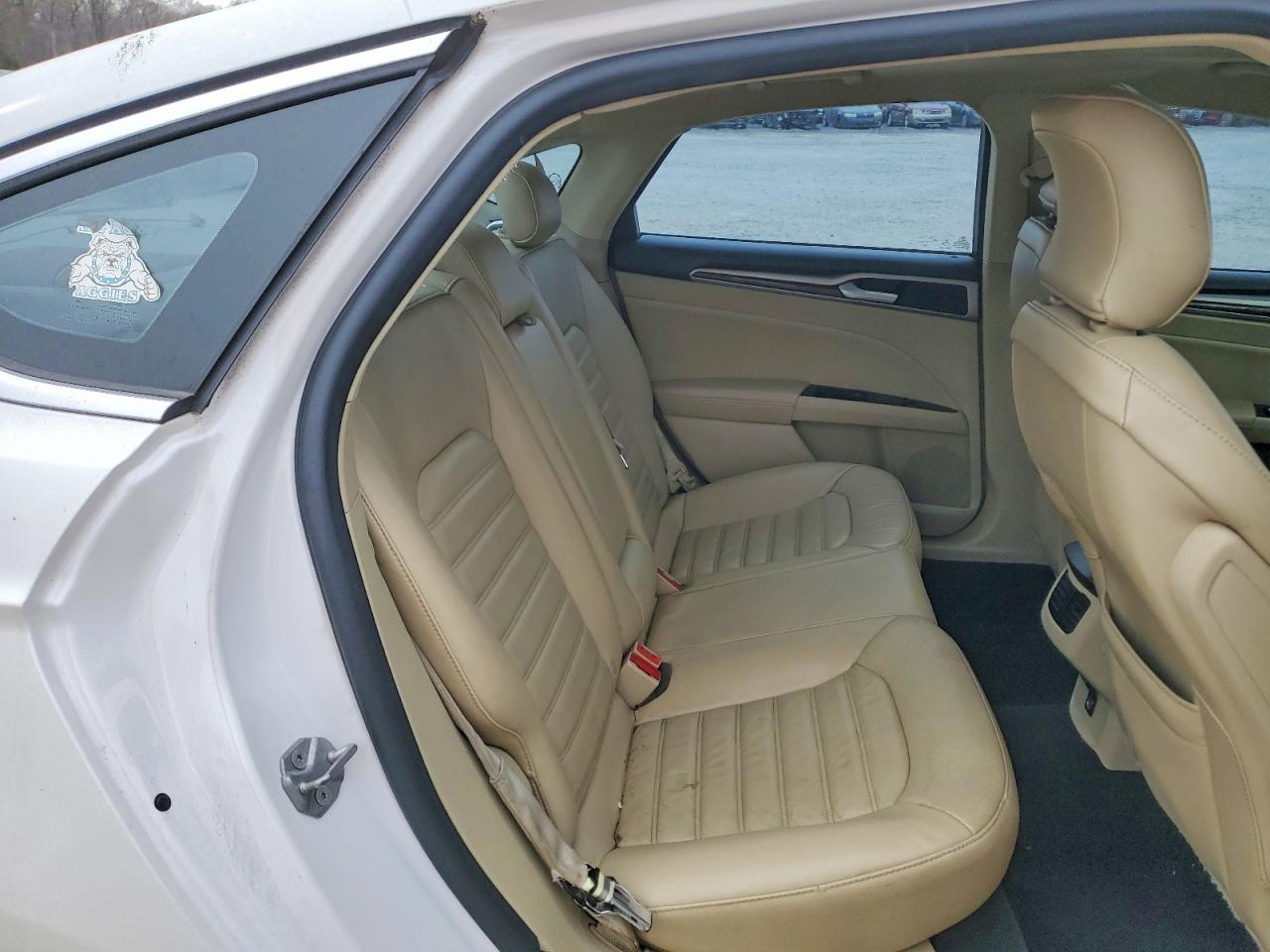 2016 FORD FUSION SE photo 19