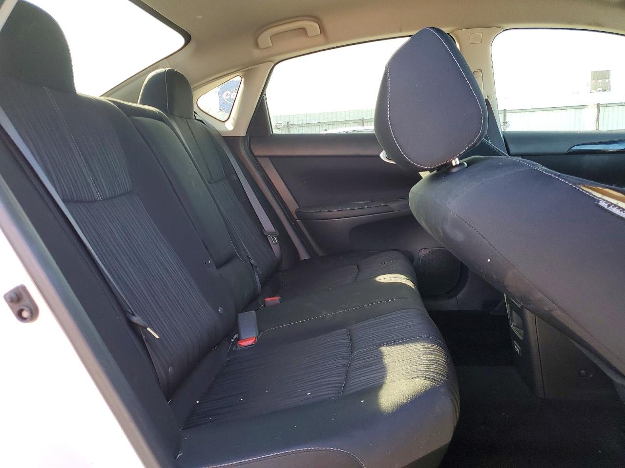 2018 NISSAN SENTRA S photo 10