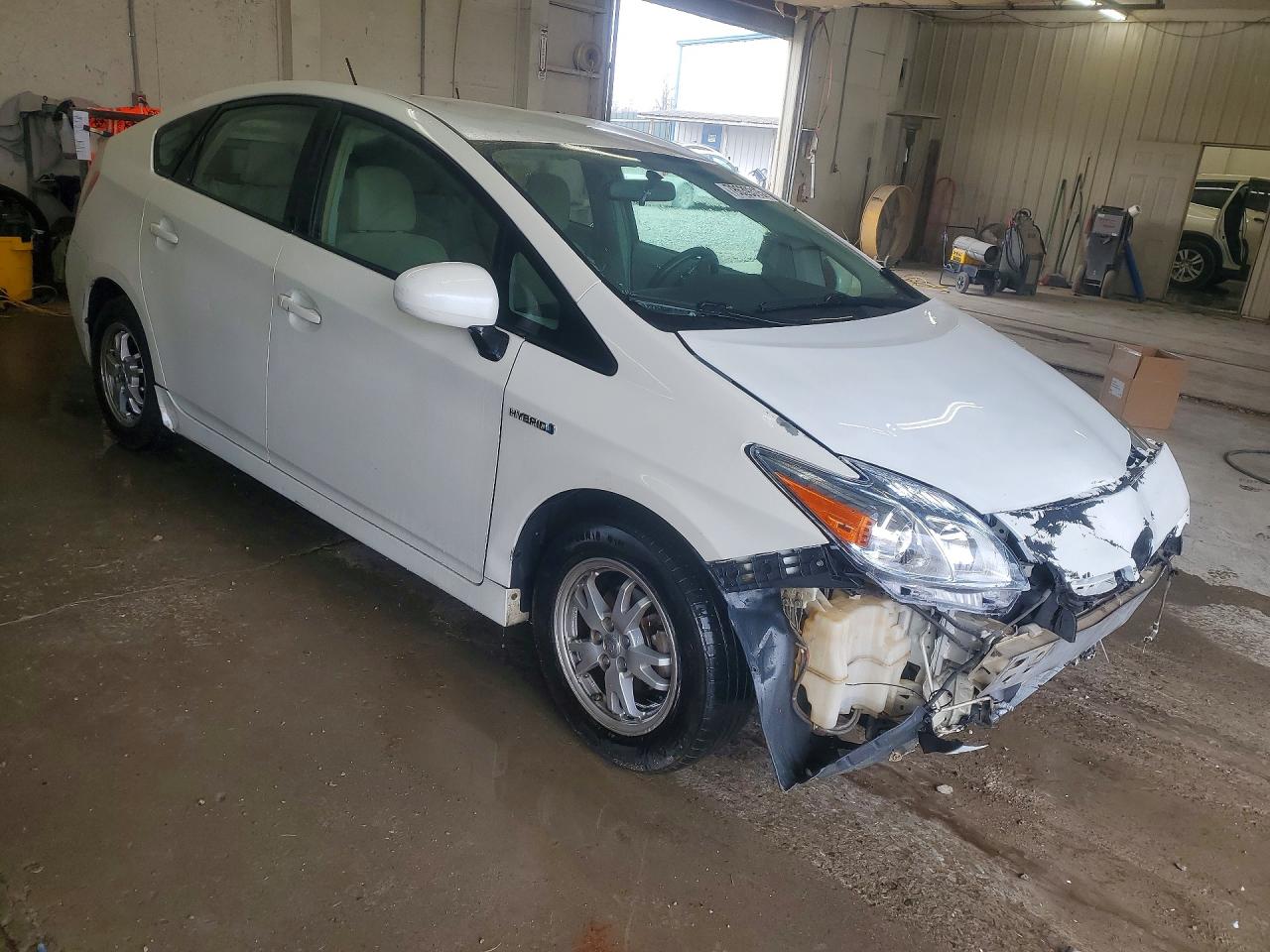 2010 TOYOTA PRIUS III photo 7