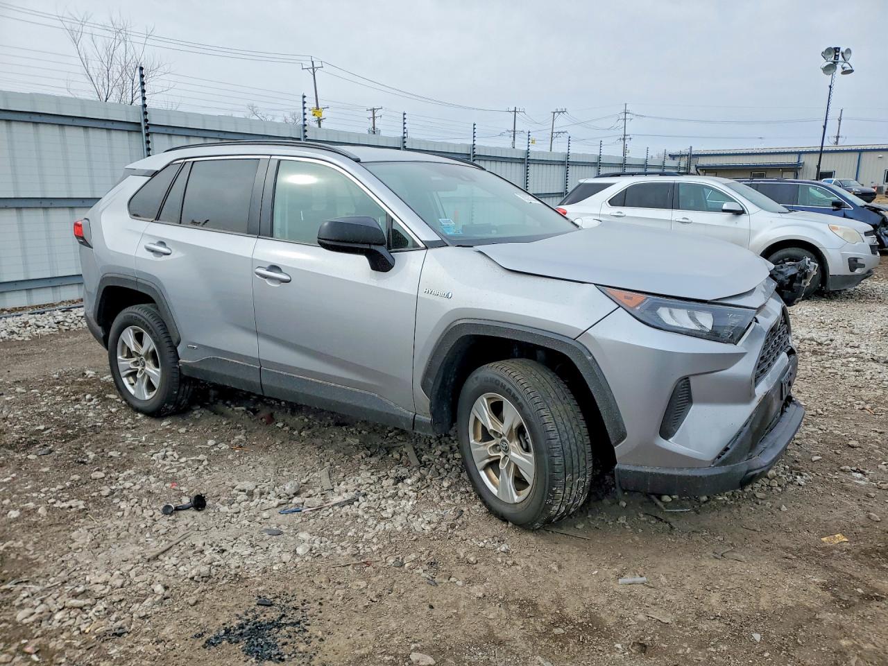 2019 TOYOTA RAV4 LE photo 4