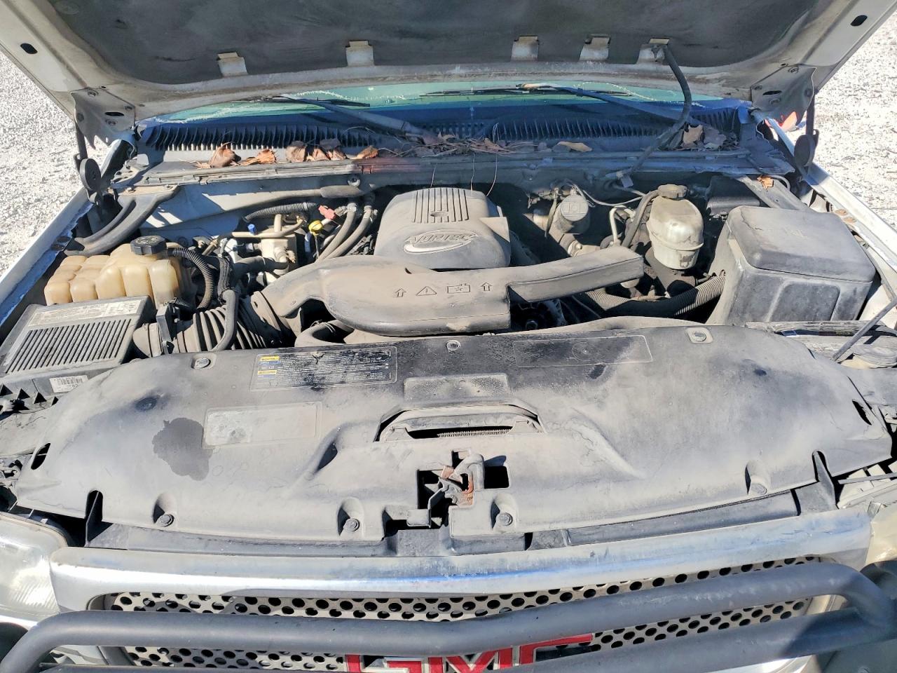 2004 GMC YUKON XL K1500 photo 34