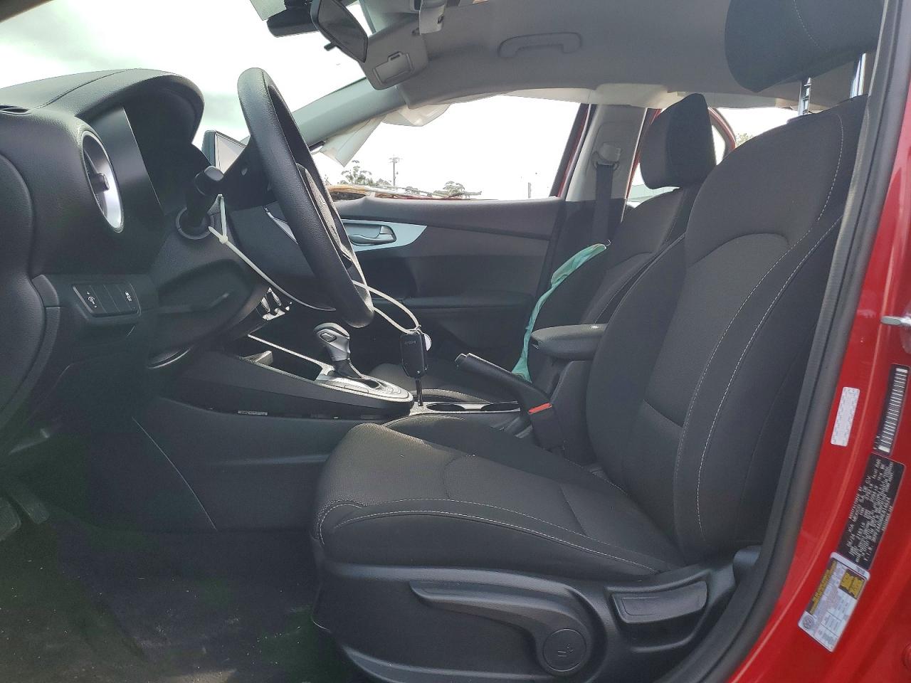 2024 KIA FORTE LXS photo 13