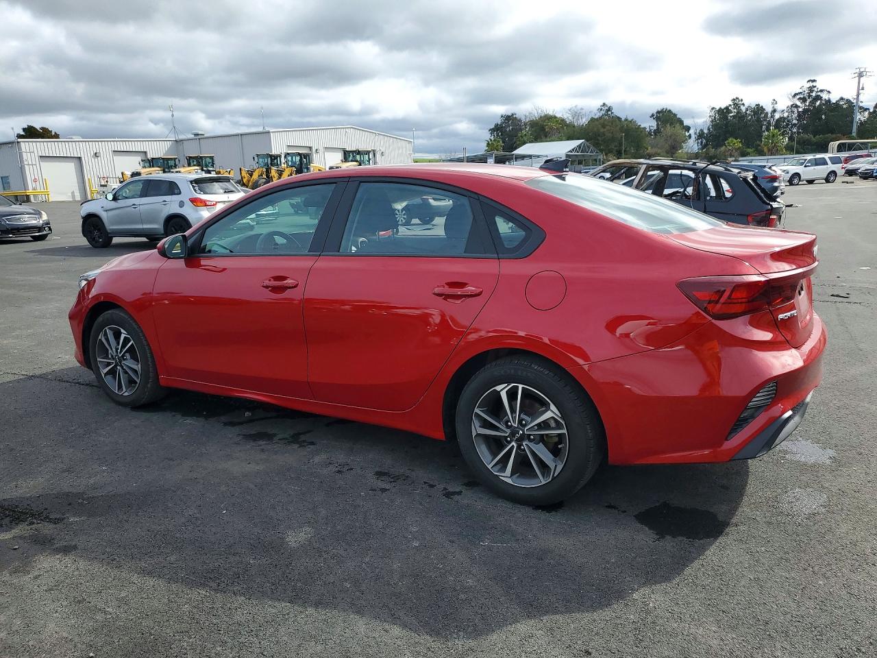 2024 KIA FORTE LXS photo 3