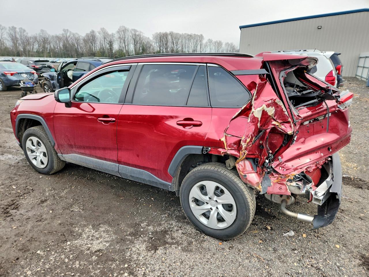 2021 TOYOTA RAV4 LE photo 2