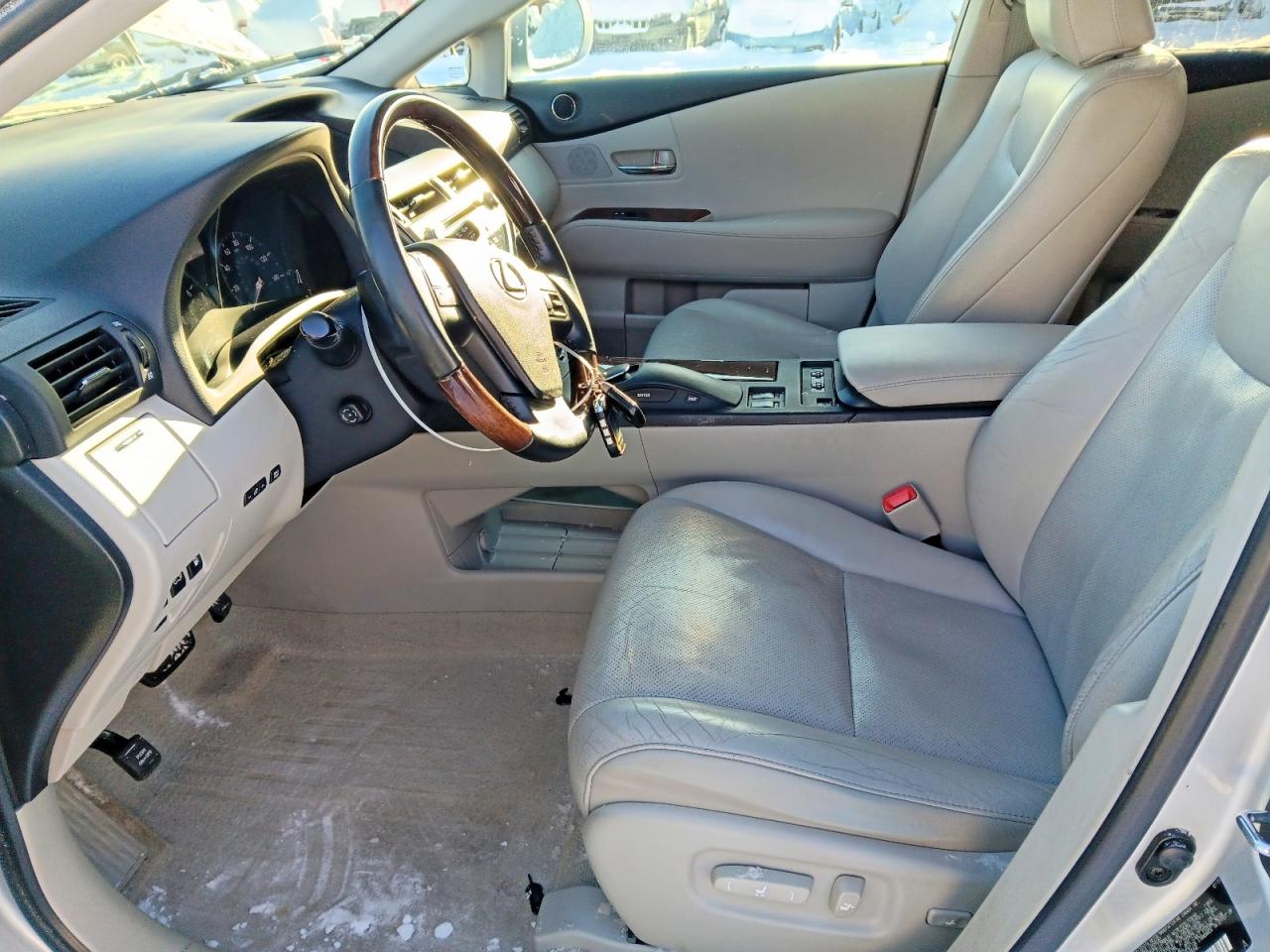 2012 LEXUS RX photo 25