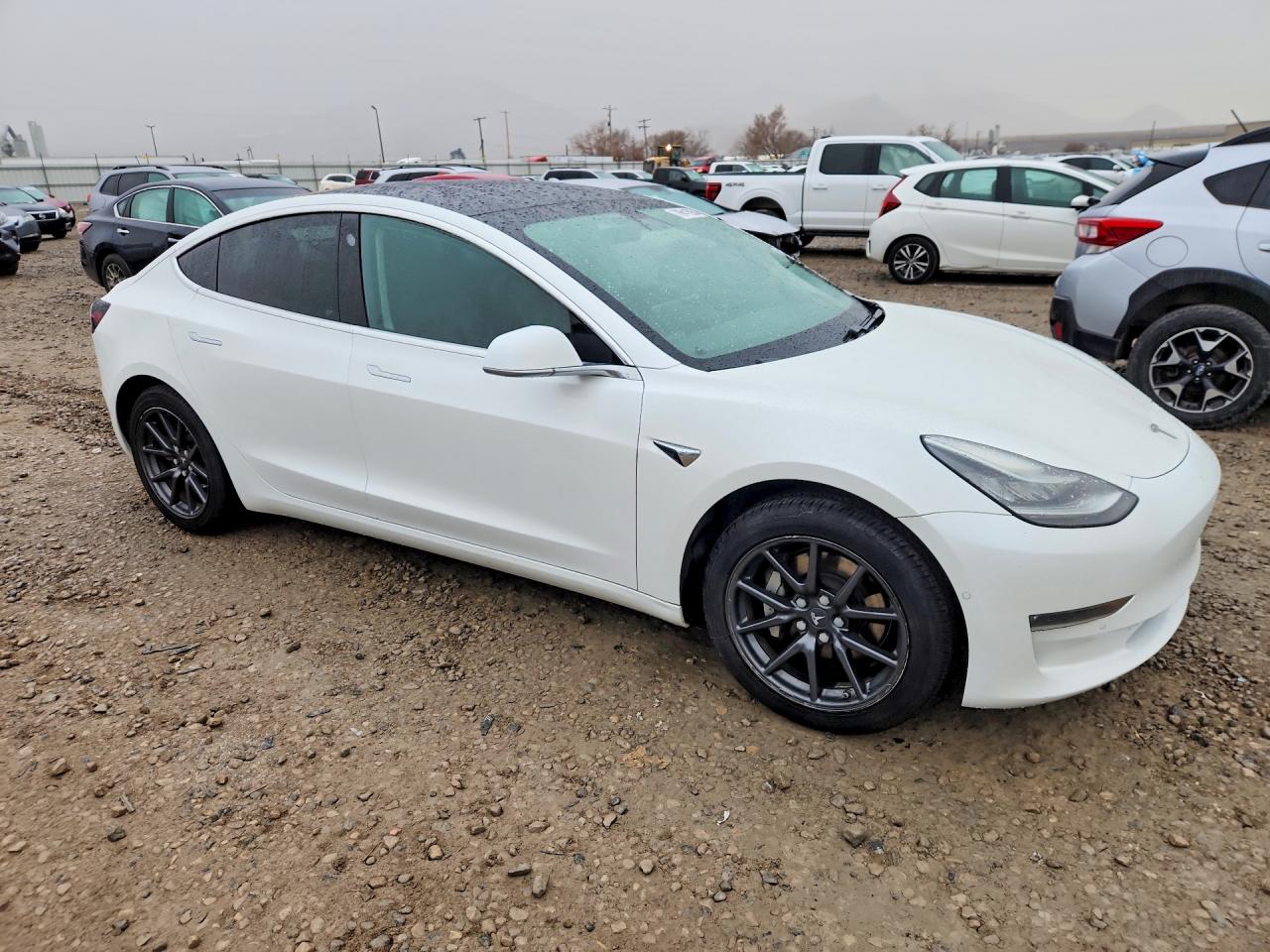 2018 TESLA MODEL 3 photo 7