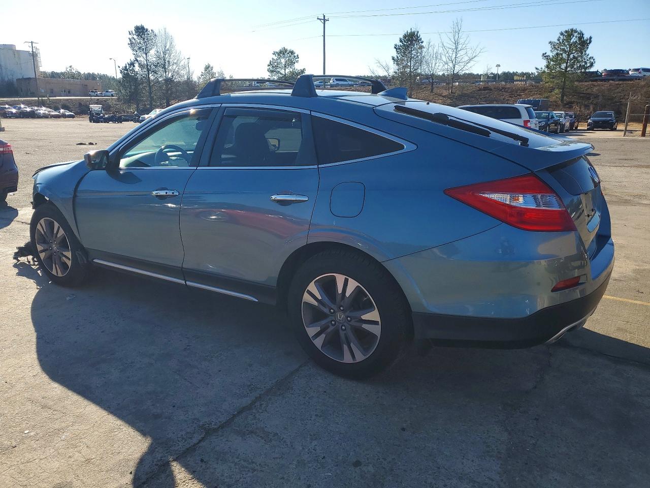 2013 HONDA CROSSTOUR photo 2