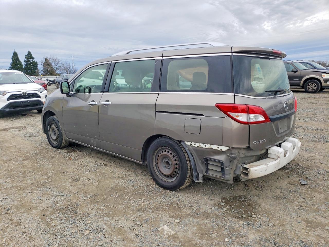 2015 NISSAN QUEST 3.5 S photo 3