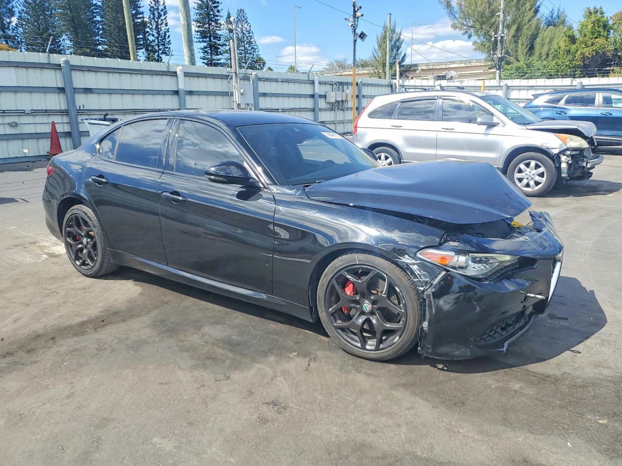 2020 ALFA ROMEO GIULIA photo 7