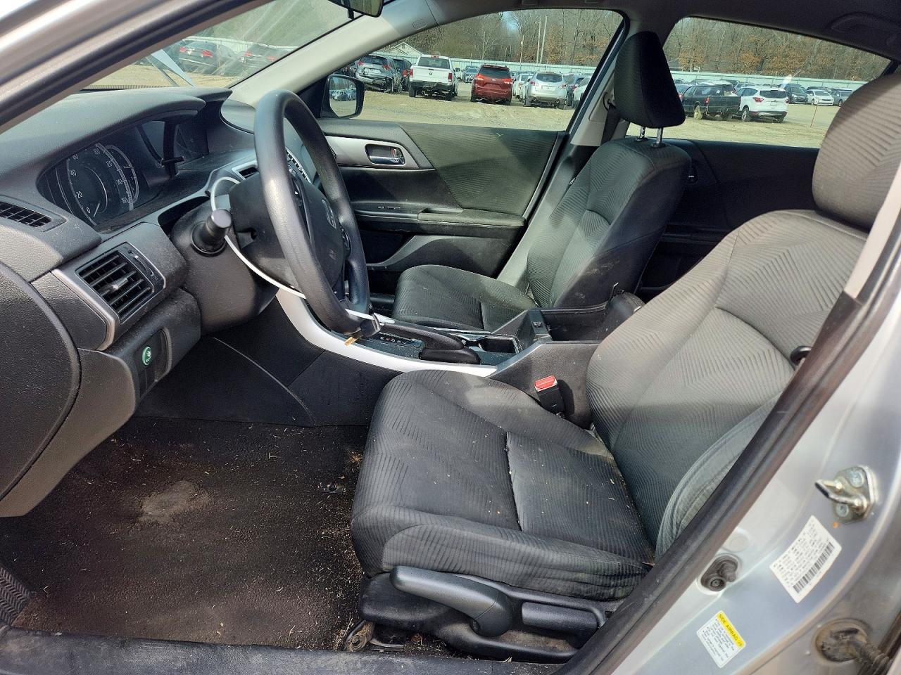 2015 HONDA ACCORD LX photo 13