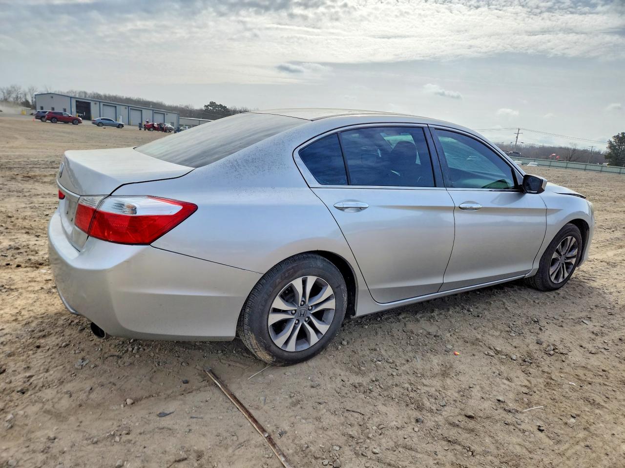 2015 HONDA ACCORD LX photo 5