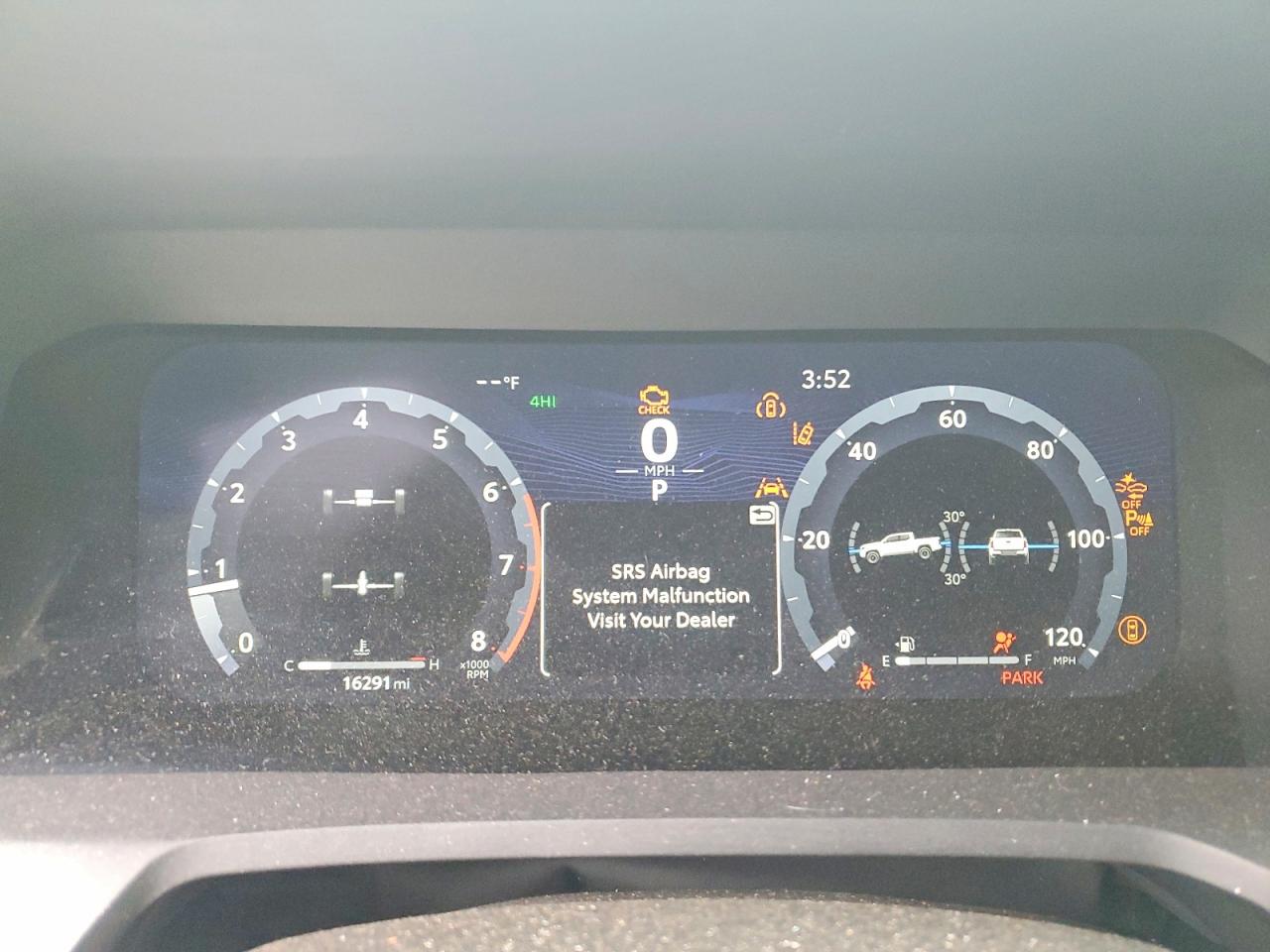 2024 TOYOTA TACOMA DOUBLE CAB photo 9