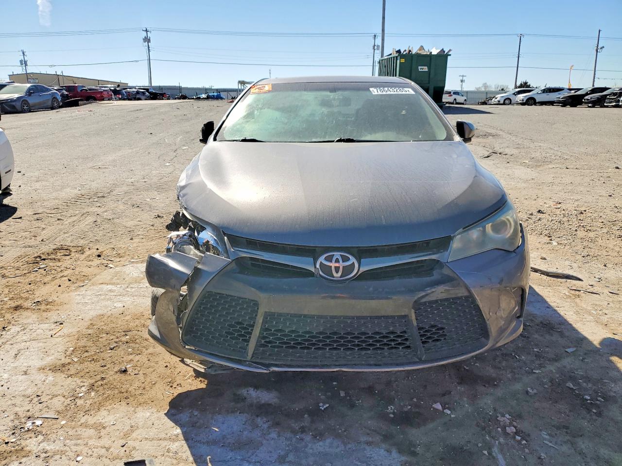 2017 TOYOTA CAMRY SE photo 9