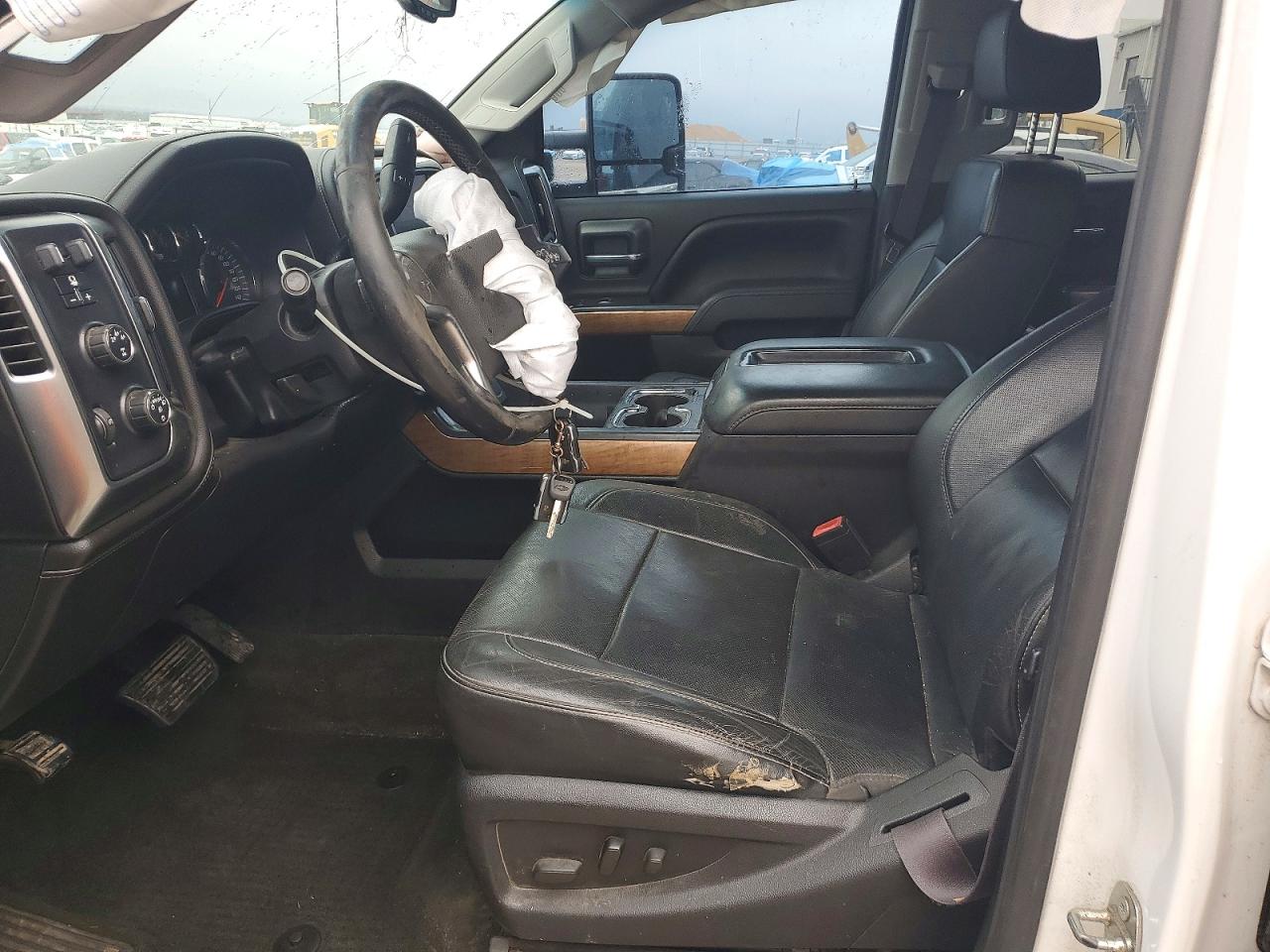 2015 CHEVROLET SILVERADO K2500 HEAVY DUTY LTZ photo 7