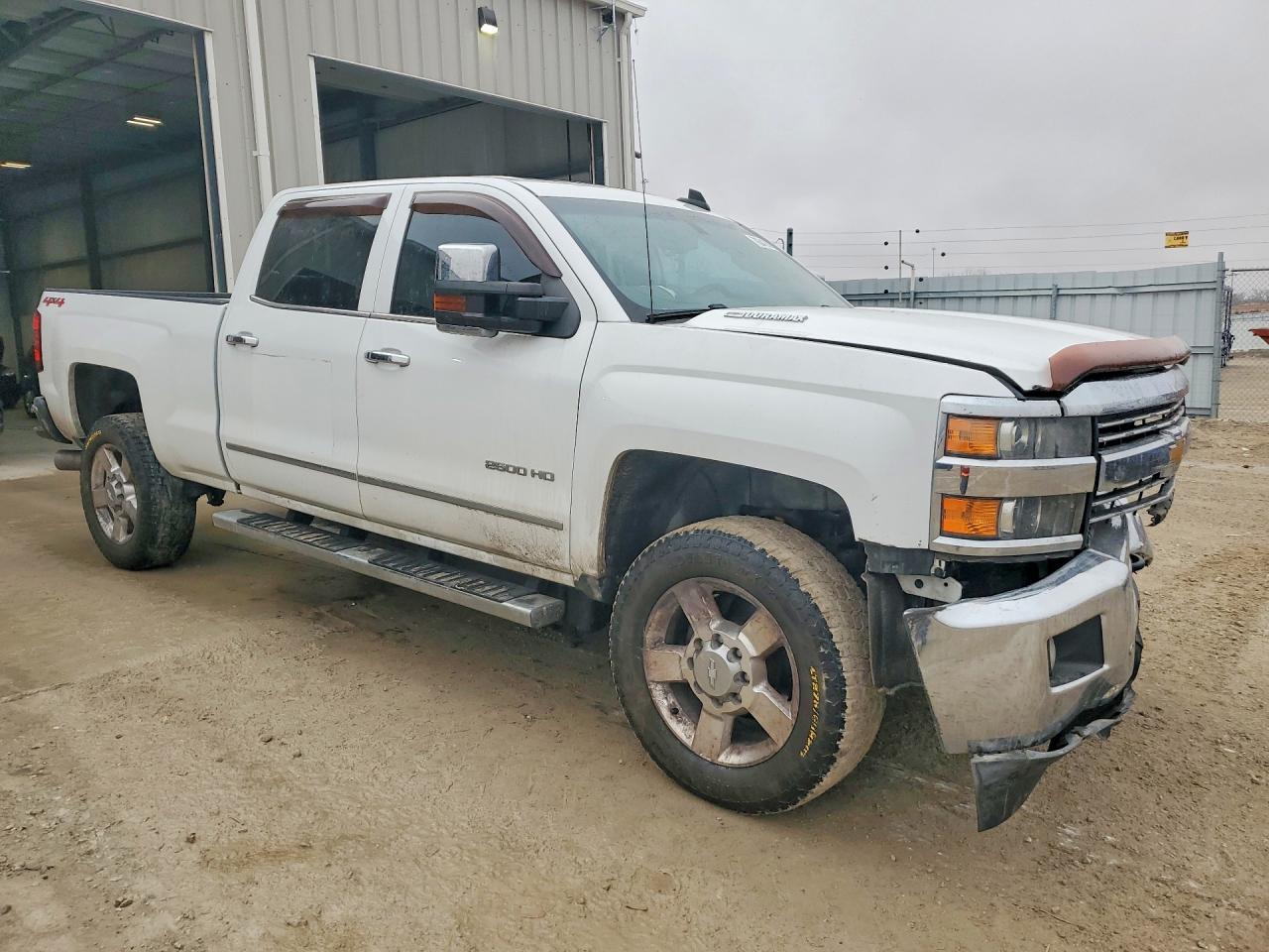 2015 CHEVROLET SILVERADO K2500 HEAVY DUTY LTZ photo 4