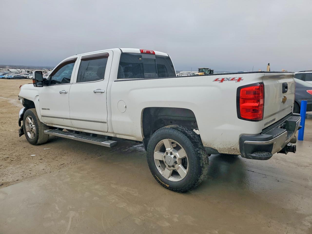 2015 CHEVROLET SILVERADO K2500 HEAVY DUTY LTZ photo 2