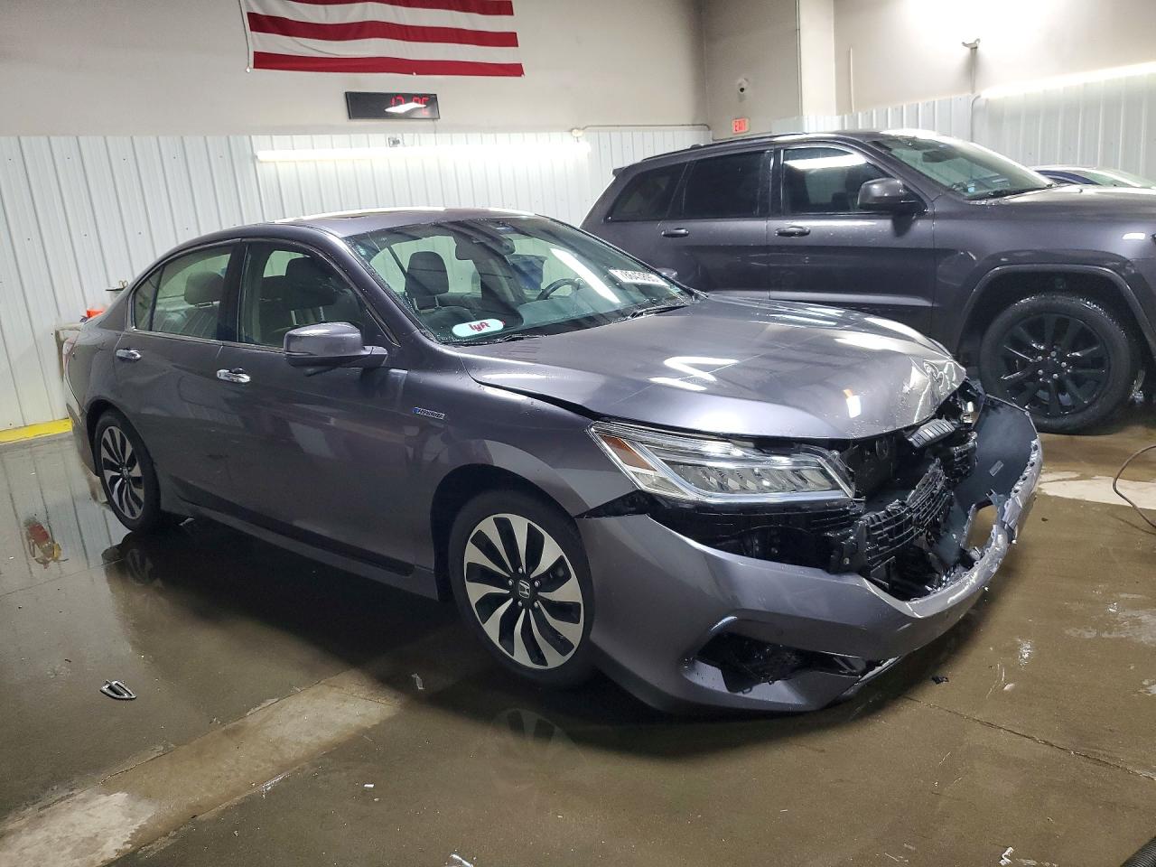 2017 HONDA ACCORD TOURING HYBRID photo 7