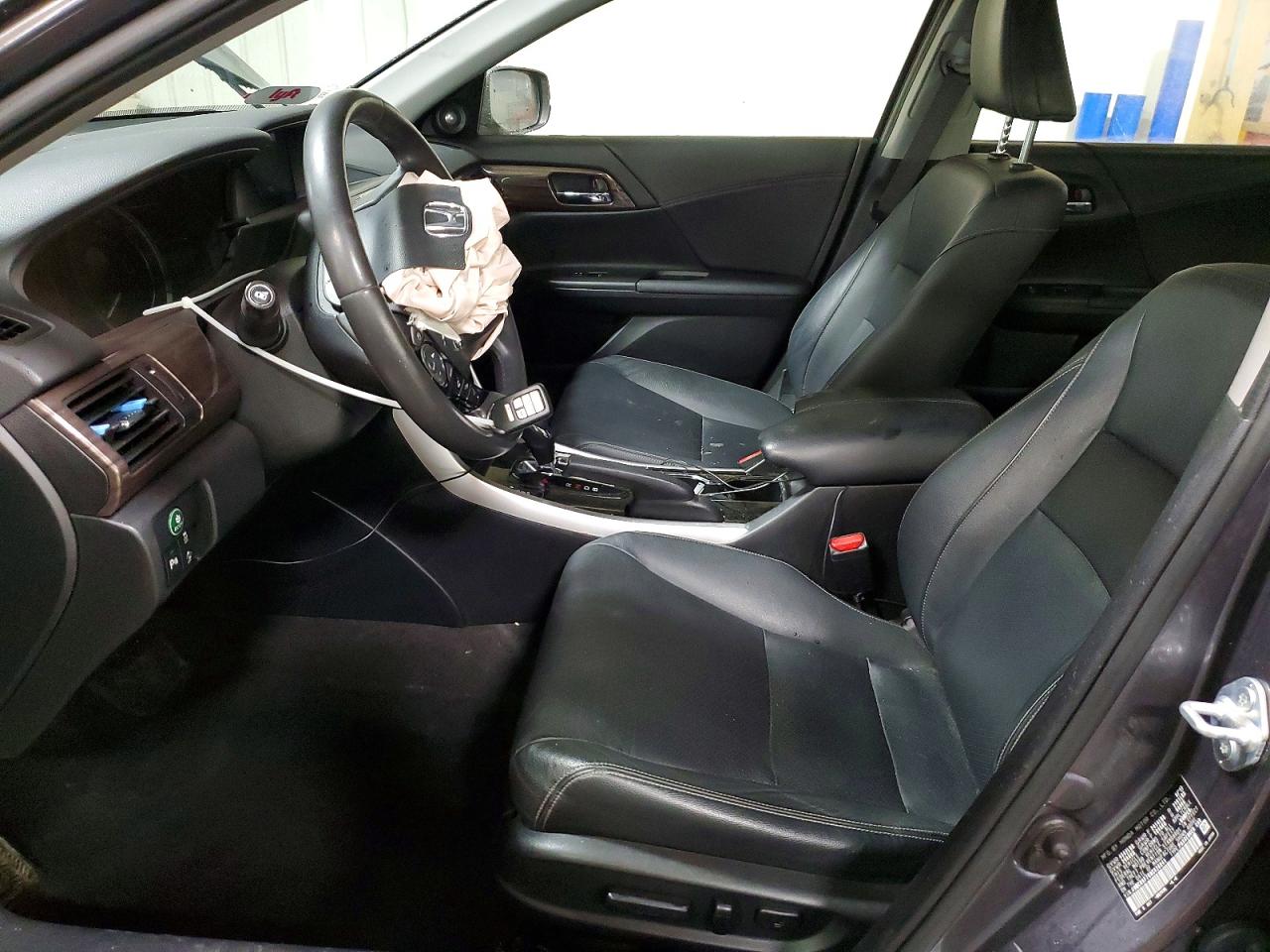 2017 HONDA ACCORD TOURING HYBRID photo 13