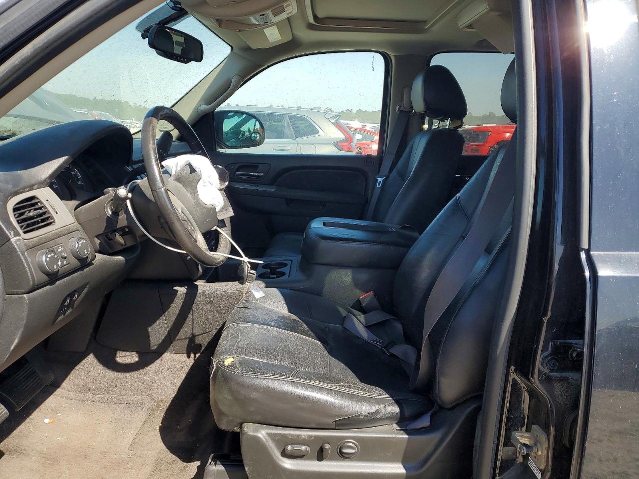 2011 CHEVROLET TAHOE K1500 LT photo 13