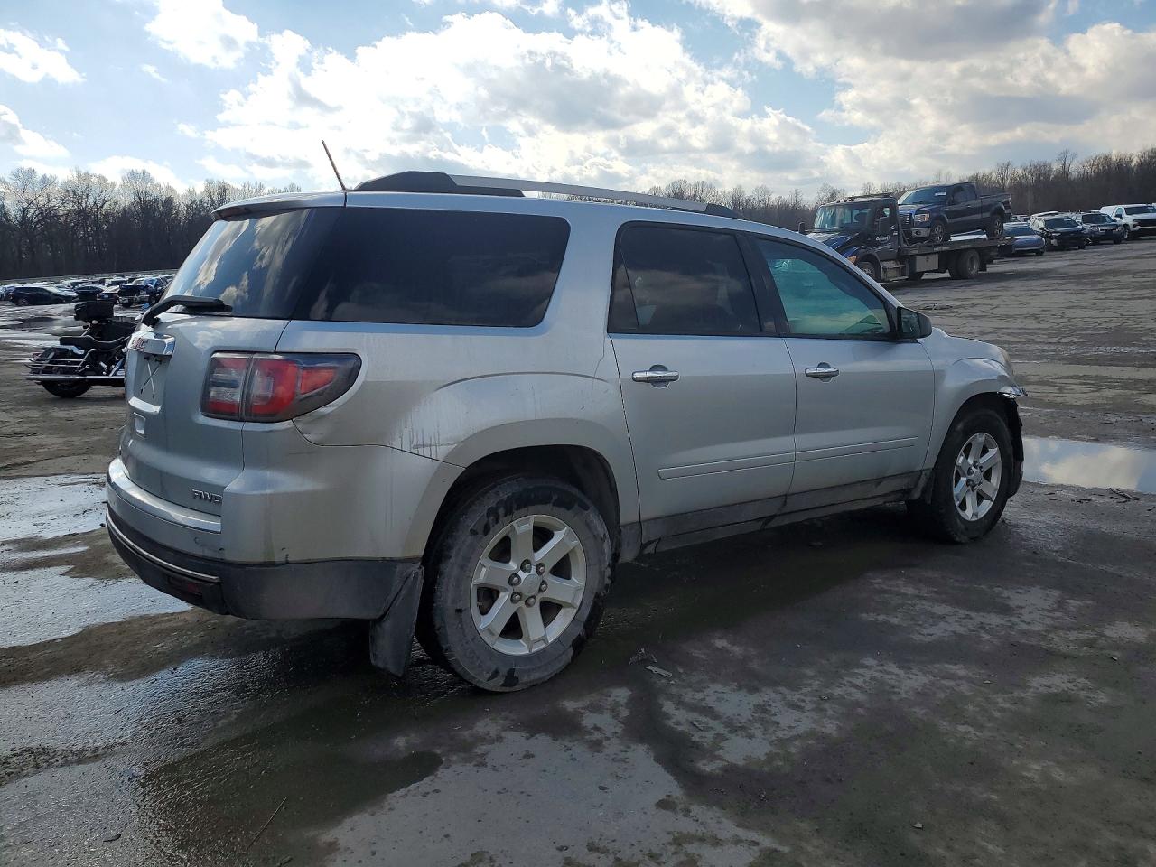 2015 GMC ACADIA SLE photo 3