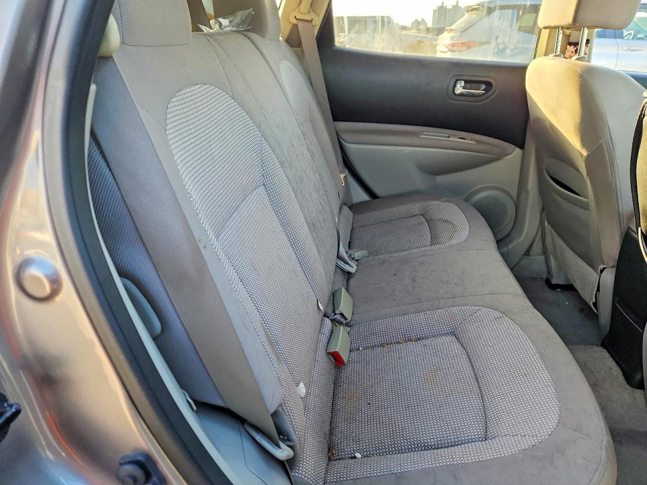 2013 NISSAN ROGUE S photo 11