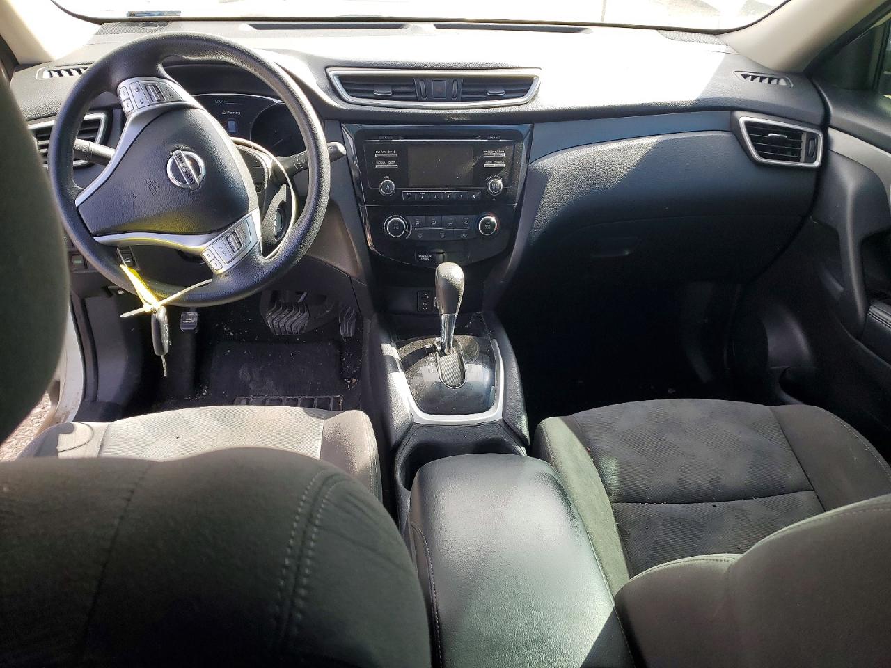 2016 NISSAN ROGUE S photo 8