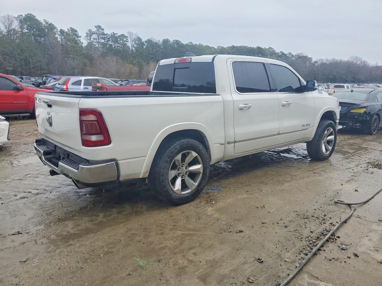 2019 RAM 1500 LIMITED photo 5