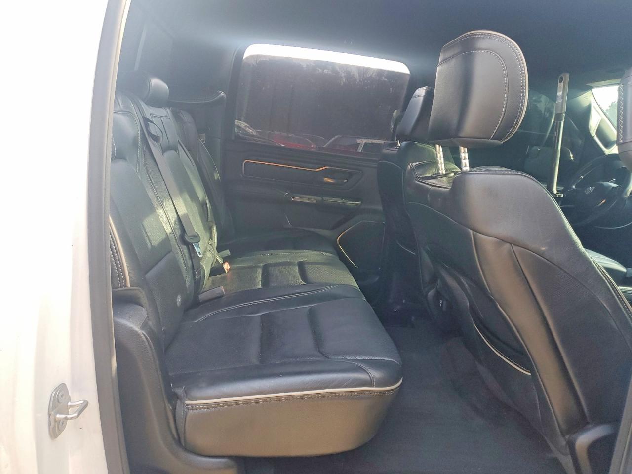 2019 RAM 1500 LIMITED photo 19