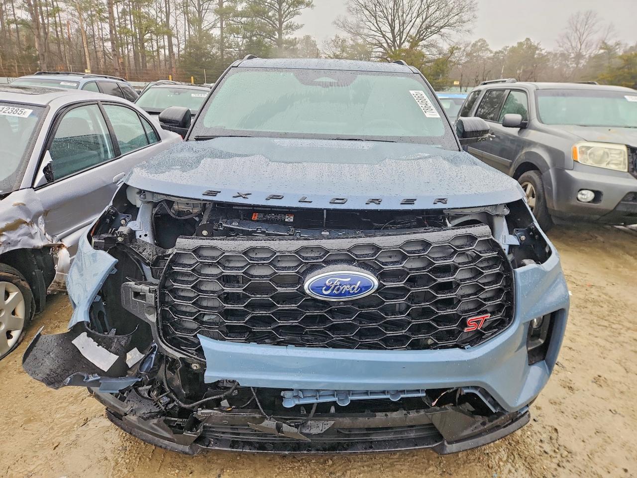 2025 FORD EXPLORER ST photo 9